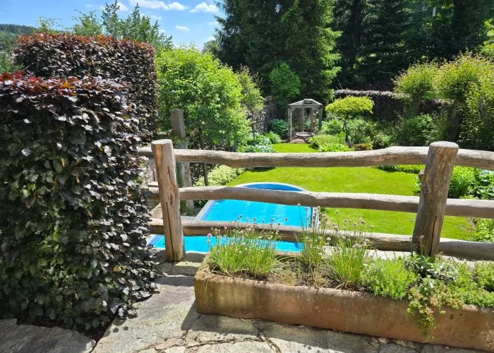 Ubytování Černý důl | Roubenka s bazénem | Wellness Krkonoše | Chalupy Roubal